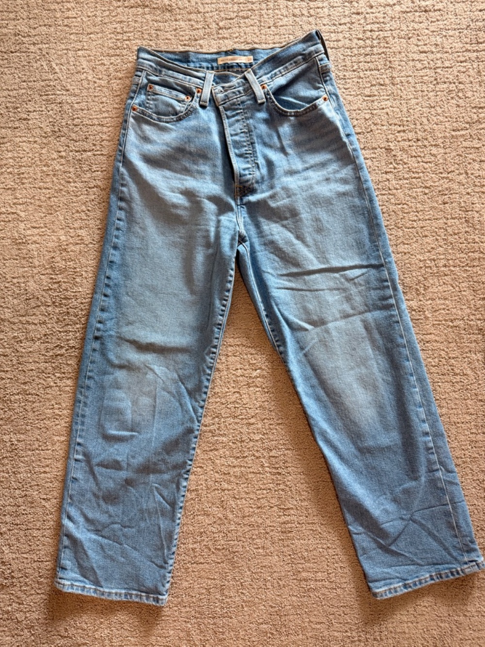 Levi's Ribcage Straight Ankle Jeans | *Medium Wash* | Size 28 - Picture 5 of 5